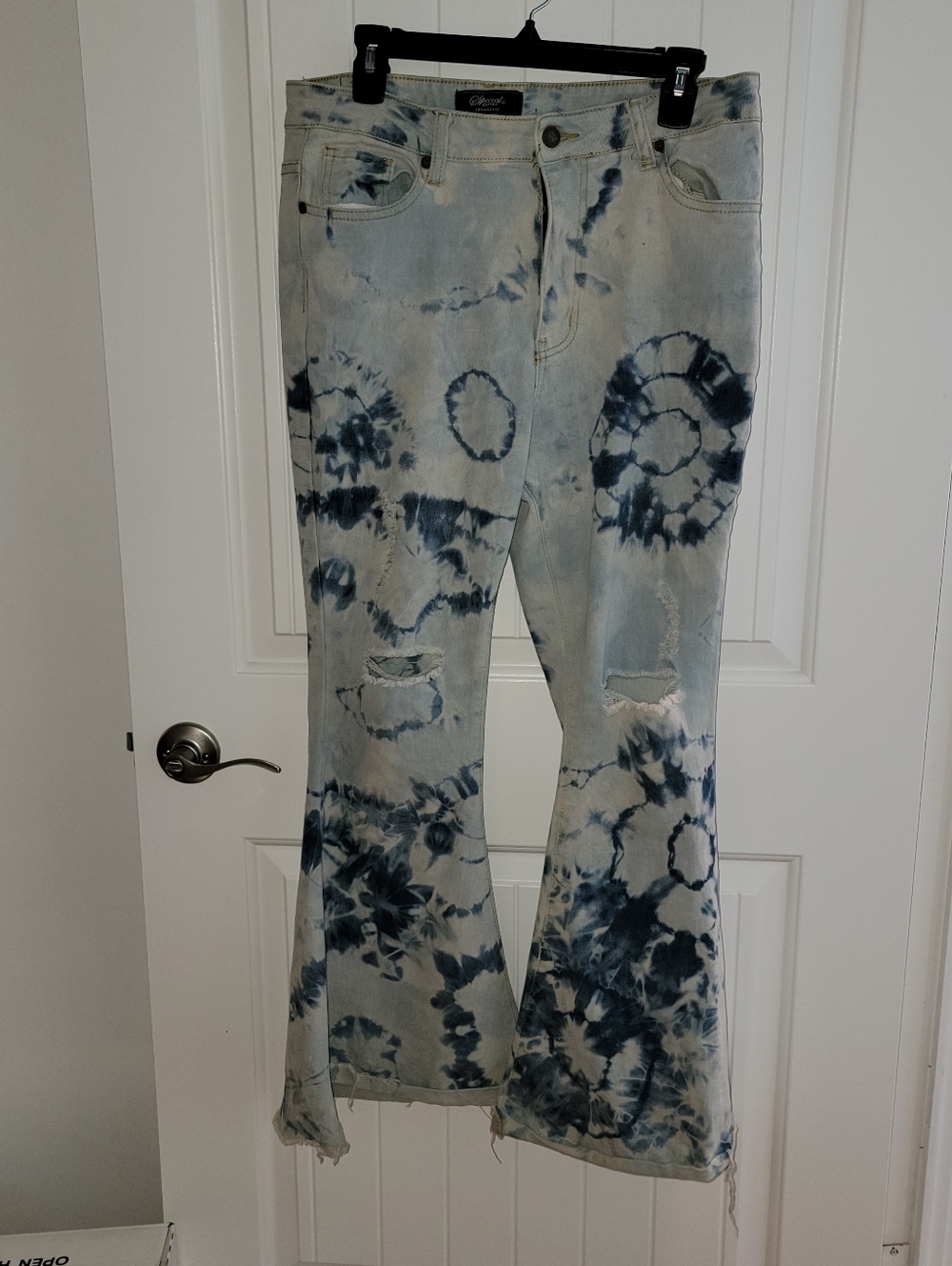 Special One Los Angeles Destroyed Ultra Flare Woman’s Stretch Jeans SZ 13 holes